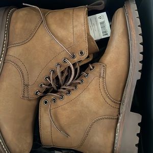 men’s thursday boots size 6 1/2